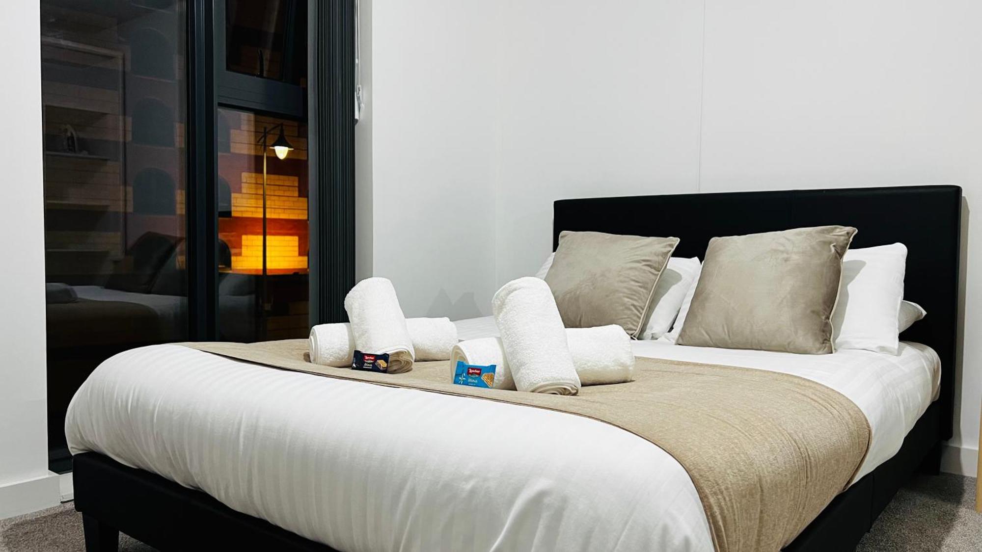 Last-Minute Specials L Book It Now L Sleeps Up To 4 L 2 Bed 2 Bath - Gym - Prime Birmingham Location L Jvt Short Lets Kültér fotó