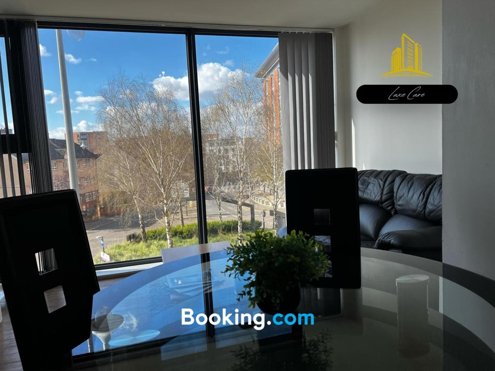 Last-Minute Specials L Book It Now L Sleeps Up To 4 L 2 Bed 2 Bath - Gym - Prime Birmingham Location L Jvt Short Lets Kültér fotó